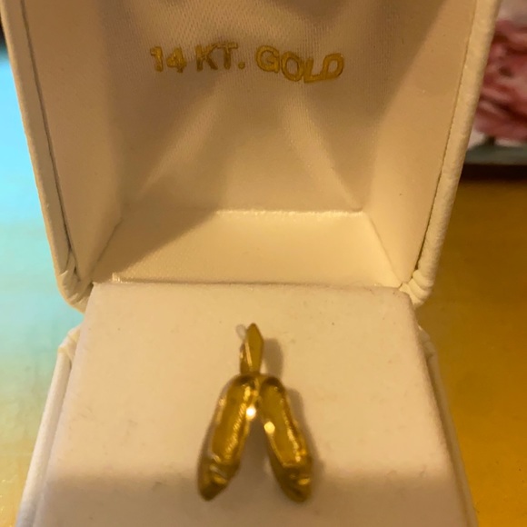 Jewelry - NWT VINTAGE 14k solid gold ballerina 🩰 charm